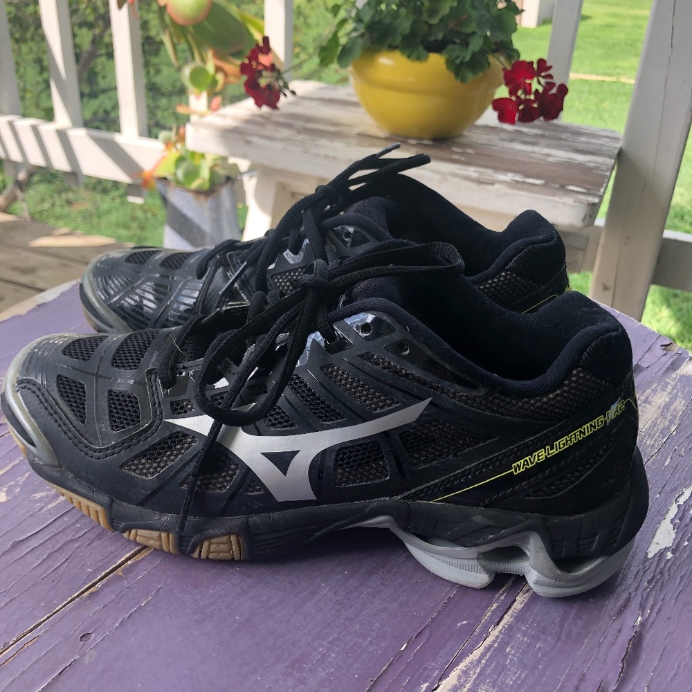 Mizuno Wave Lightning RX2 Volleyball Court Shoes 7